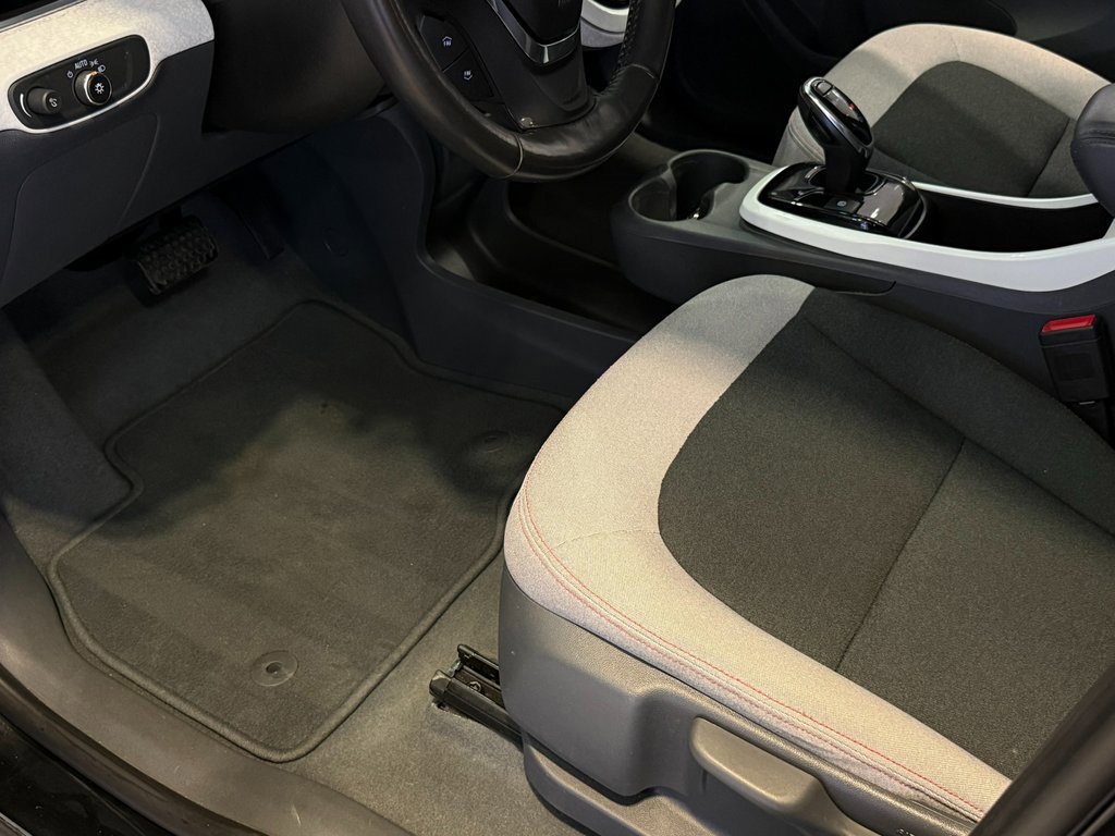 Used 2019 Chevrolet Bolt LT image 23