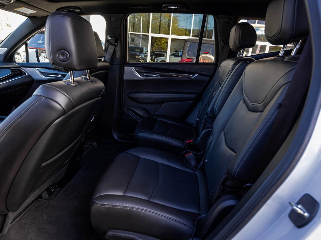 Used 2023 Cadillac XT6 Sport image 28