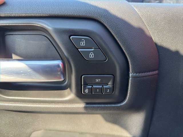 Used 2020 Chevrolet Silverado 2500 LTZ w/ LTZ Premium Package image 27