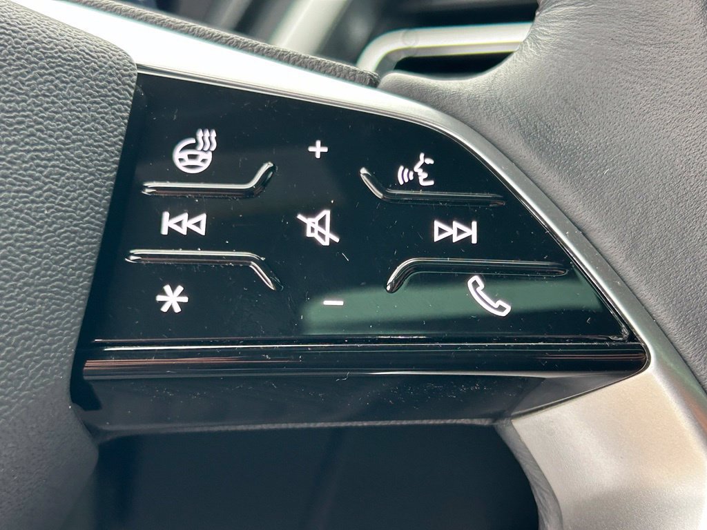 Used 2024 Audi Q4 e-tron Premium Plus AWD/4WD image 24