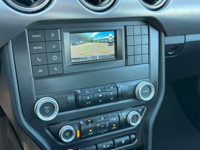 Used 2022 Ford Mustang GT RWD image 28