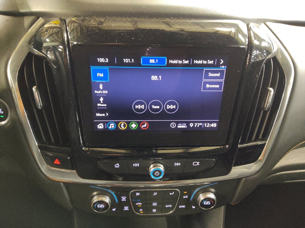 Used 2020 Chevrolet Traverse LT FWD image 25