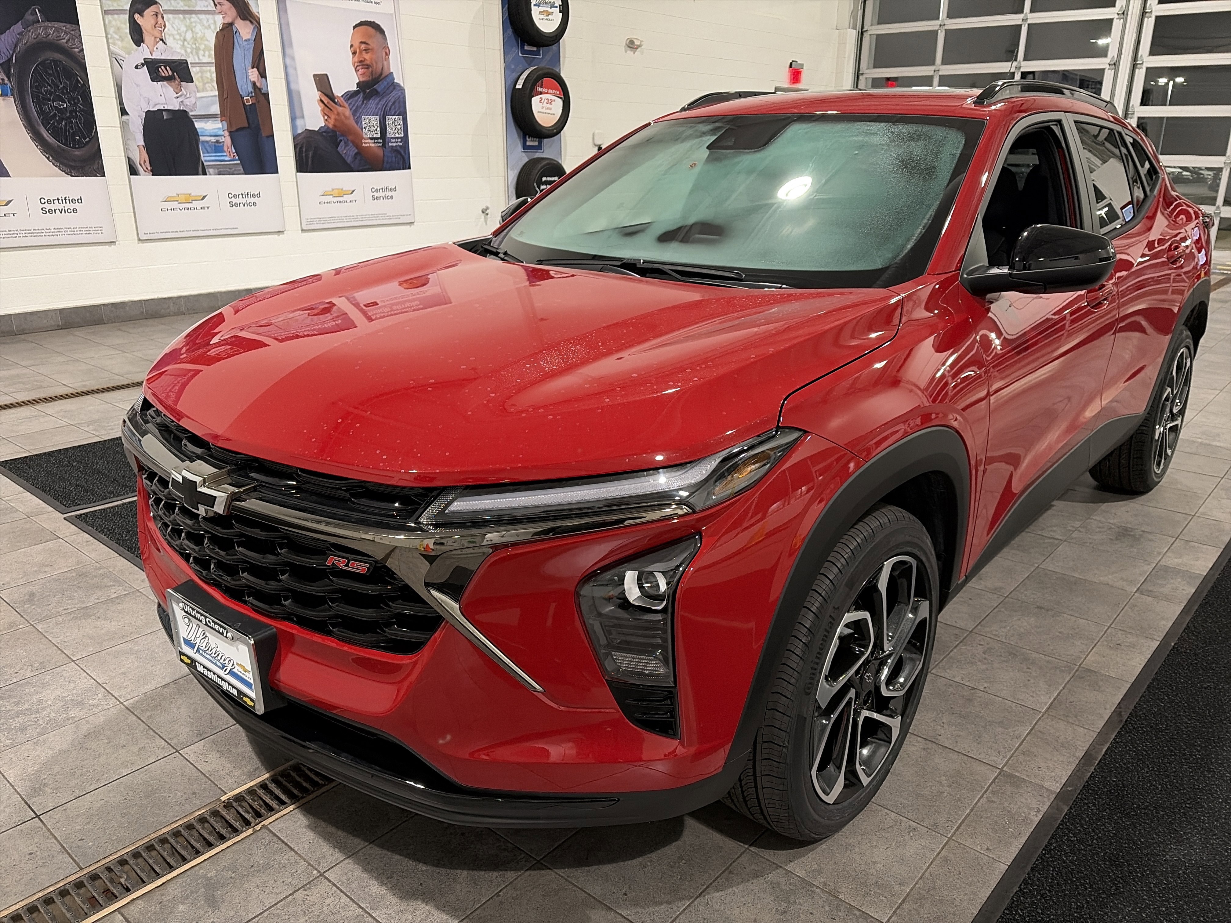 New 2026 Chevrolet Trax RS w/ Sunroof Package image 8