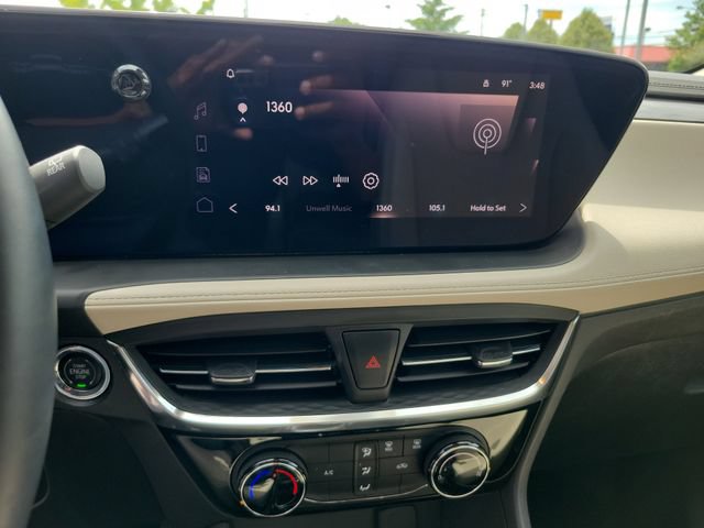 Used 2024 Buick Encore GX Sport Touring w/ Advanced Technology Package FWD image 24