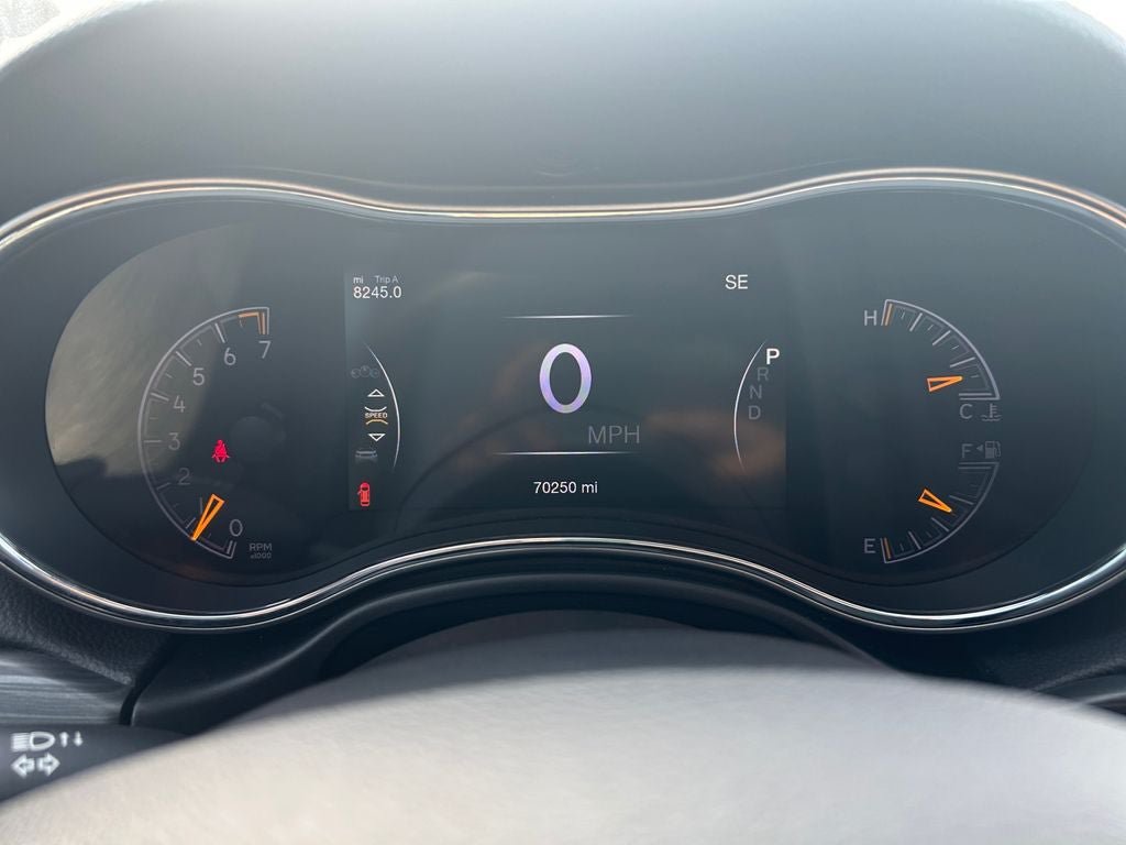 Used 2019 Jeep Grand Cherokee Limited AWD/4WD image 14