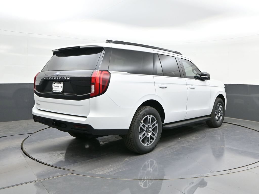New 2026 Ford Expedition Active RWD image 11