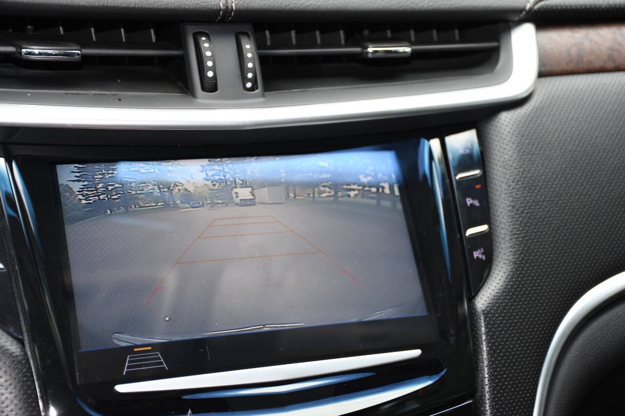 Used 2019 Cadillac XTS Luxury FWD image 34