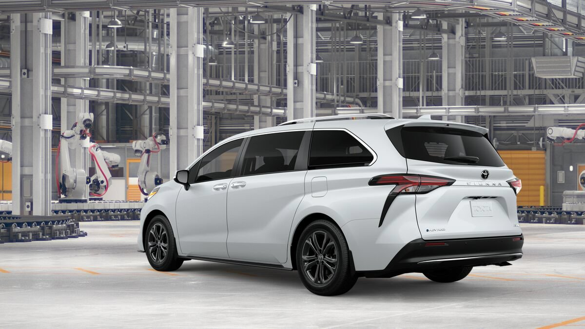 New 2026 Toyota Sienna Platinum AWD/4WD image 6