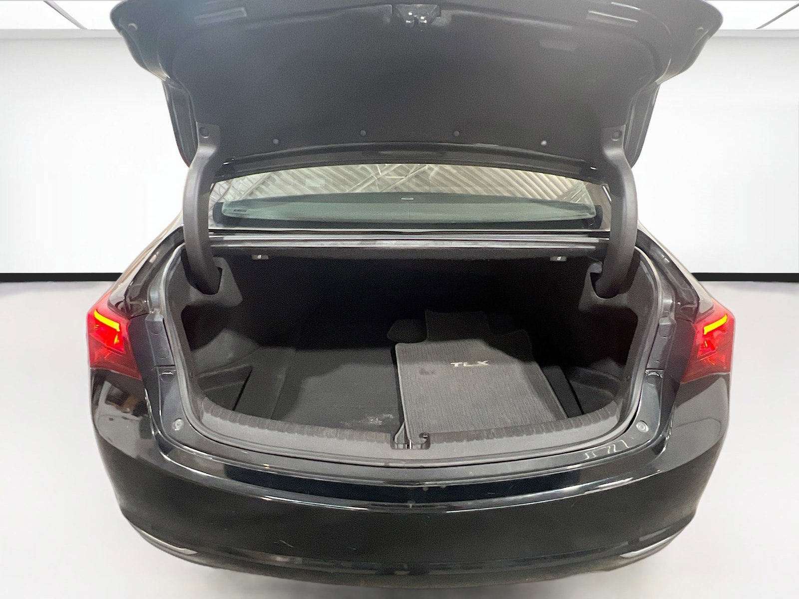 Used 2015 Acura TLX V6 SH-AWD w/ Technology Pkg image 20