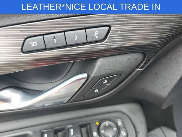 Used 2024 GMC Terrain SLT FWD image 33