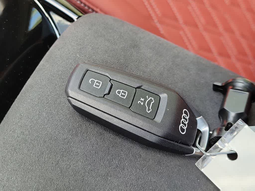 New 2027 Audi SQ6 e-tron Prestige AWD/4WD image 28