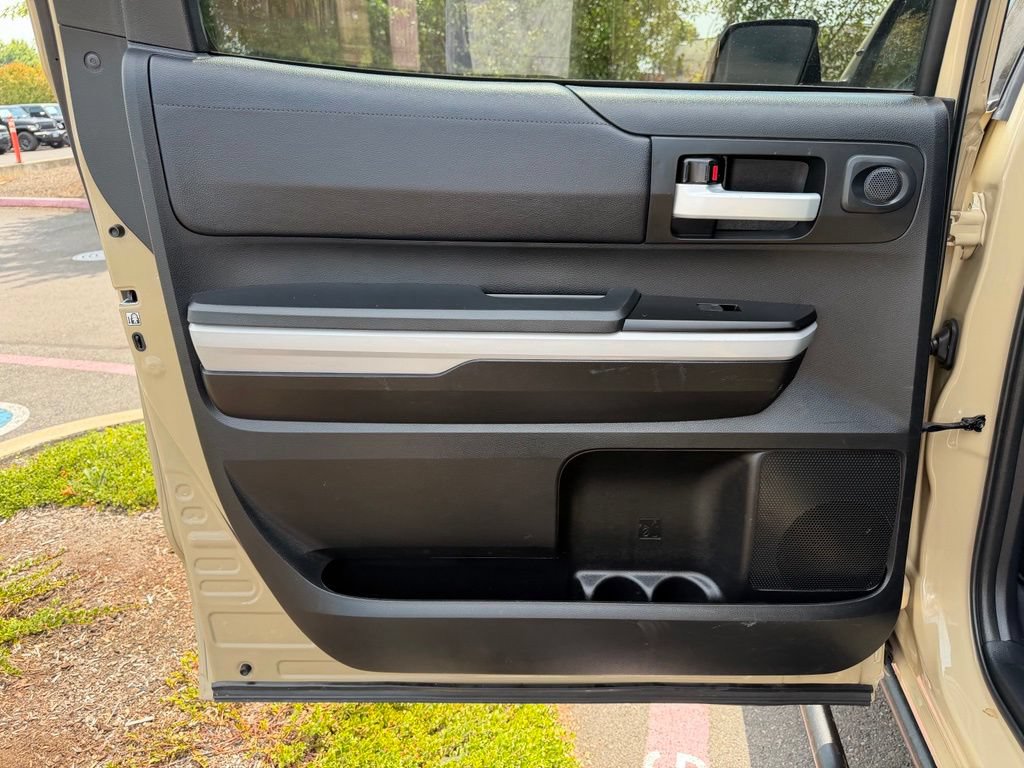 Used 2019 Toyota Tundra SR5 w/ SR5 Upgrade Package AWD/4WD image 28