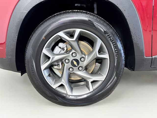 Used 2025 Chevrolet Trax LT image 29