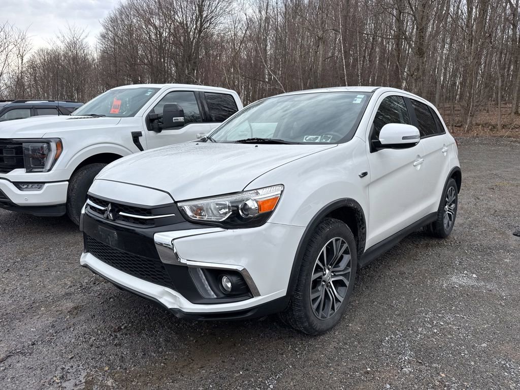Used 2018 Mitsubishi Outlander Sport SE image 1