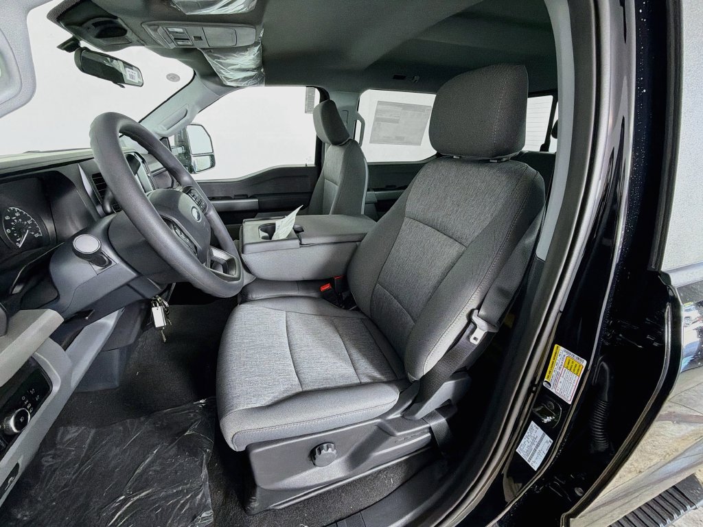 New 2027 Ford F350 XL w/ STX Appearance Package AWD/4WD image 13