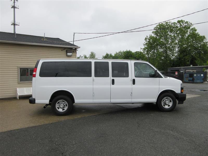 Used 2020 Chevrolet Express 3500 LS RWD image 9