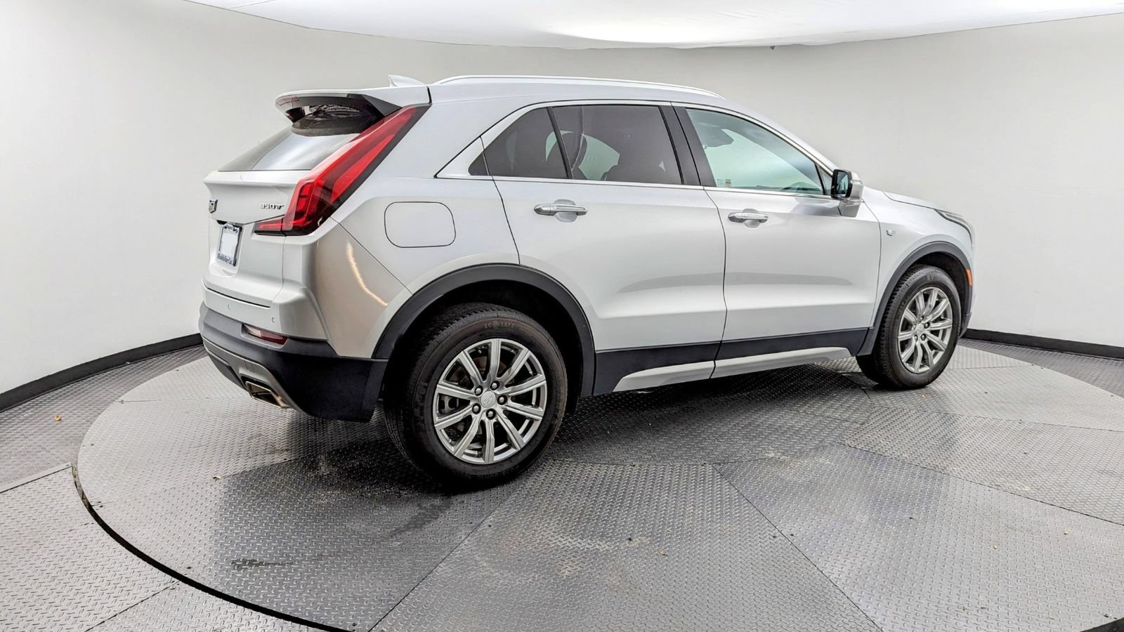 Used 2021 Cadillac XT4 Sport AWD/4WD image 7