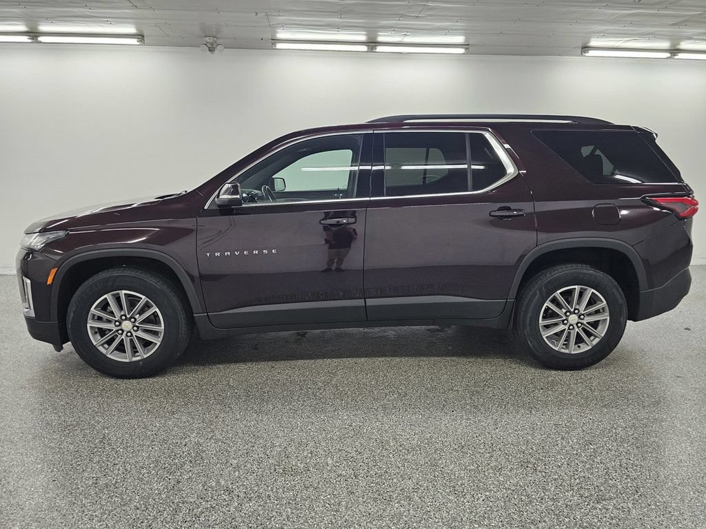 Used 2022 Chevrolet Traverse LT FWD image 8