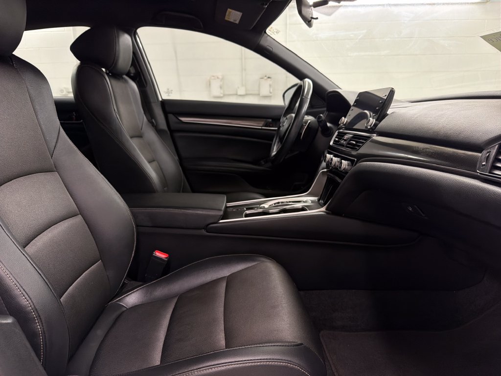 Used 2022 Honda Accord Sport image 25