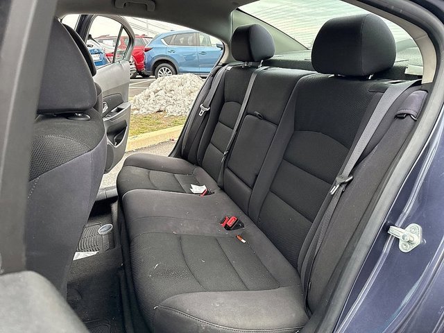 Used 2014 Chevrolet Cruze LT image 12