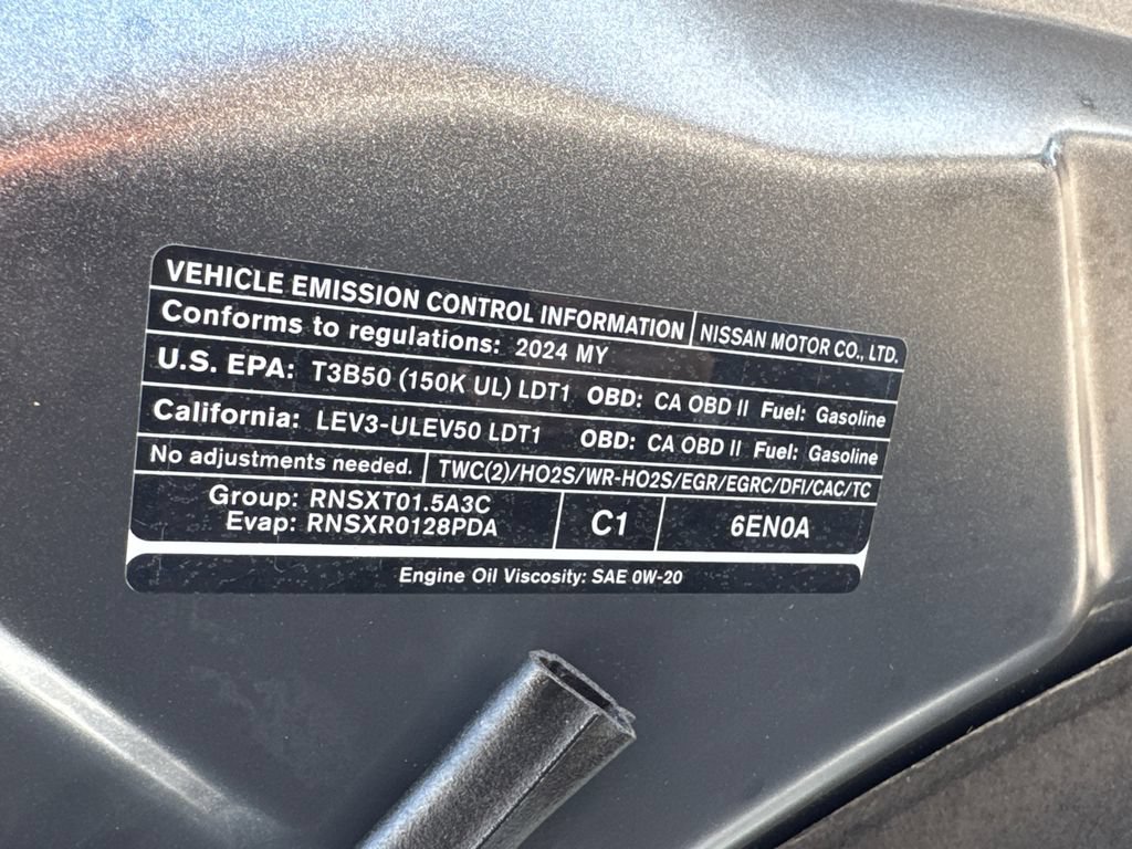 Used 2024 Nissan Rogue S FWD image 9