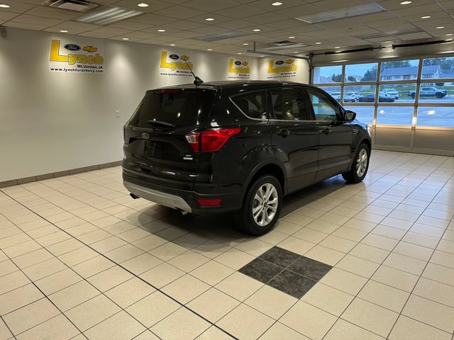 Used 2019 Ford Escape SE FWD image 22