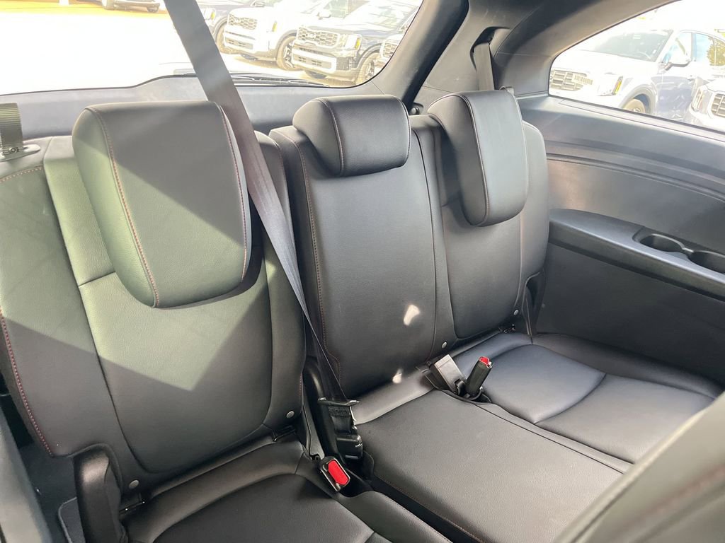 Used 2025 Honda Odyssey Sport-L image 29