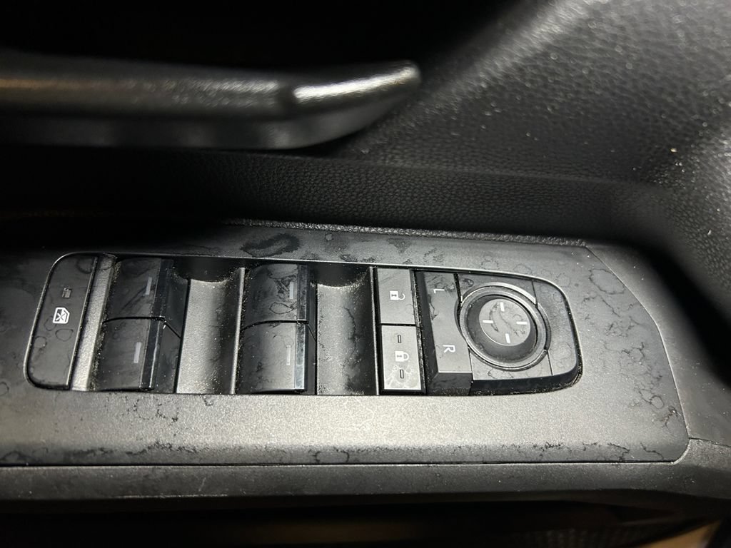 Used 2024 Toyota Tacoma SR5 AWD/4WD image 21