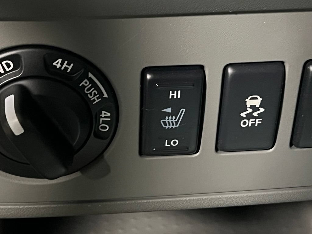 Used 2021 Nissan Frontier SV AWD/4WD image 28