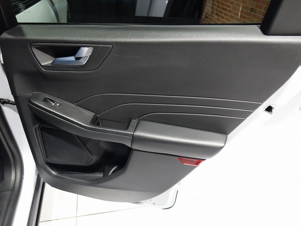 Used 2025 Ford Escape ST-Line Select image 30