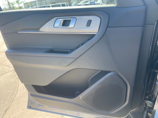 New 2026 Ford Explorer Active w/ Active Comfort Package RWD image 18
