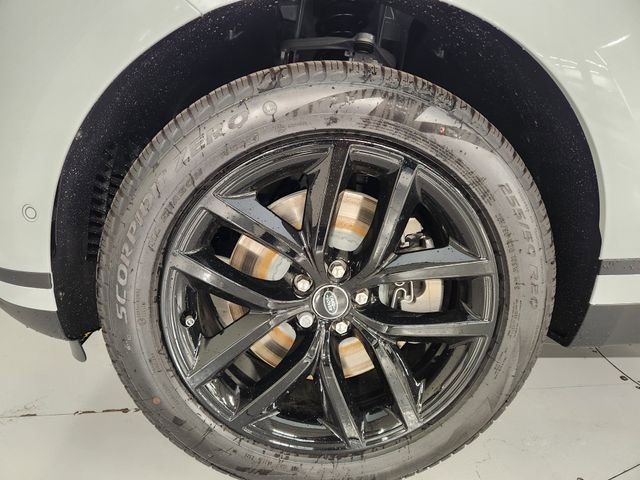 New 2026 Land Rover Range Rover Velar S image 8