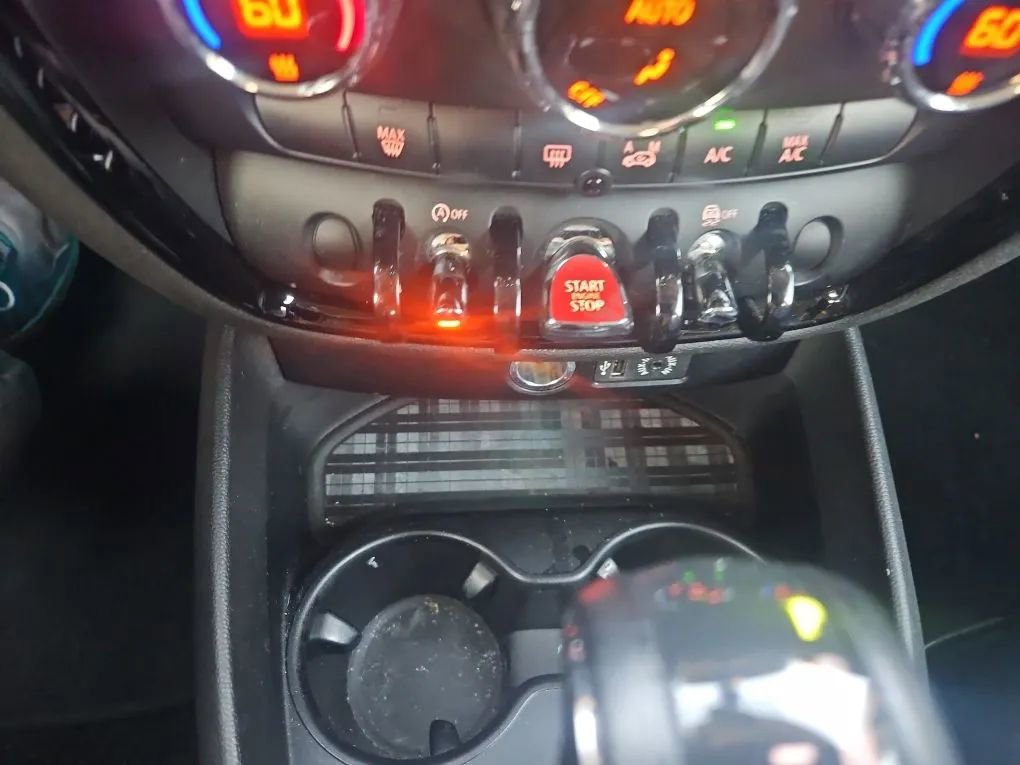 Used 2016 MINI Cooper Clubman image 35