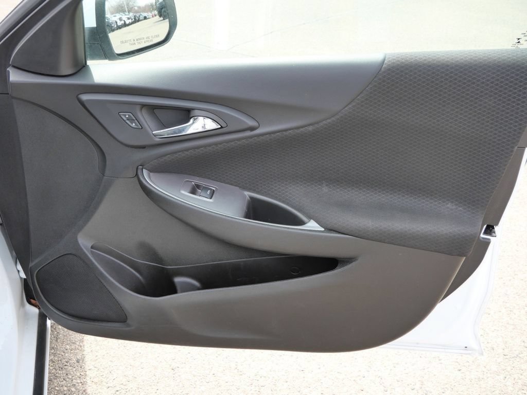 Used 2024 Chevrolet Malibu LT FWD image 16