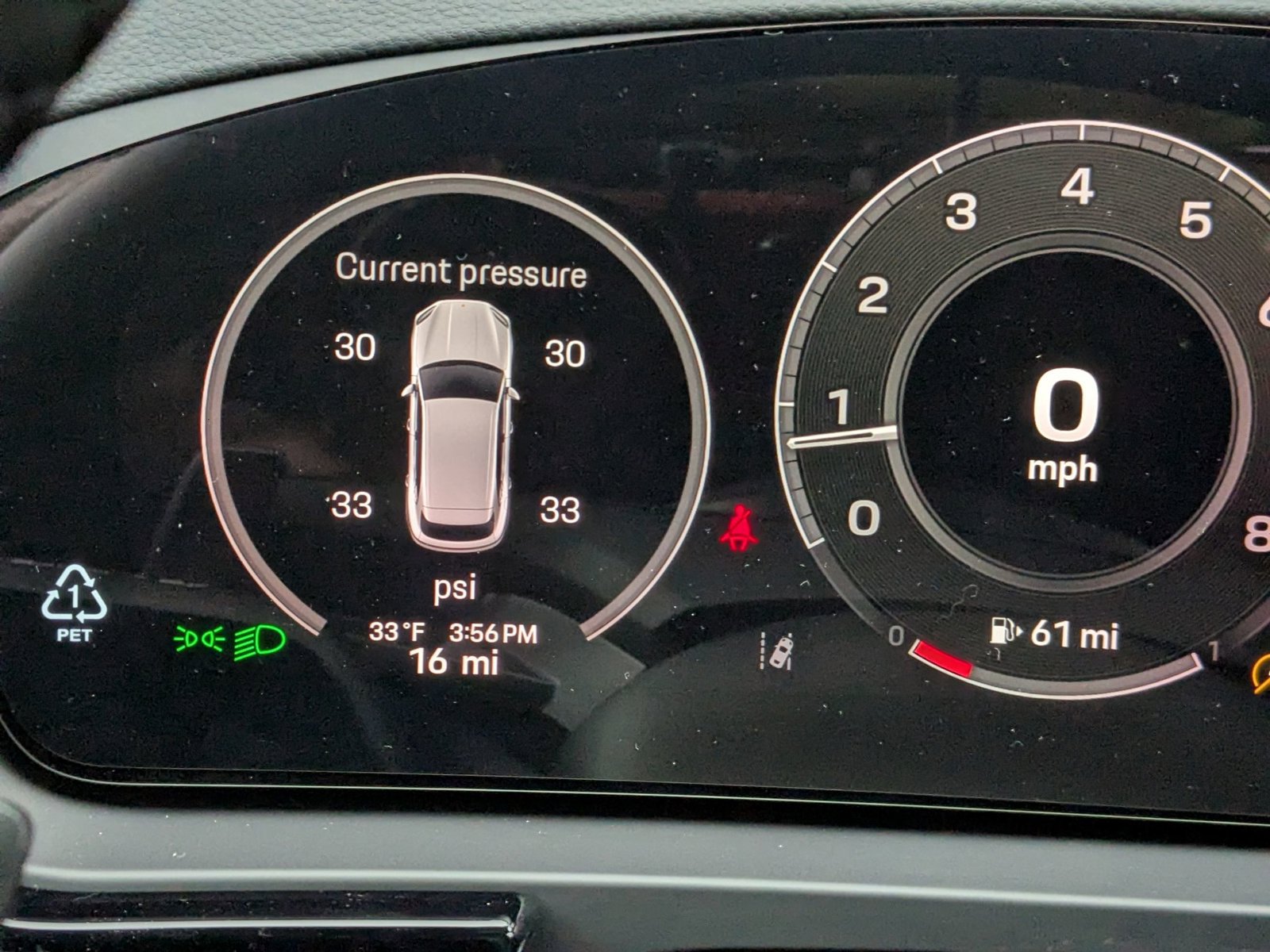 Certified 2026 Porsche Cayenne AWD/4WD image 17
