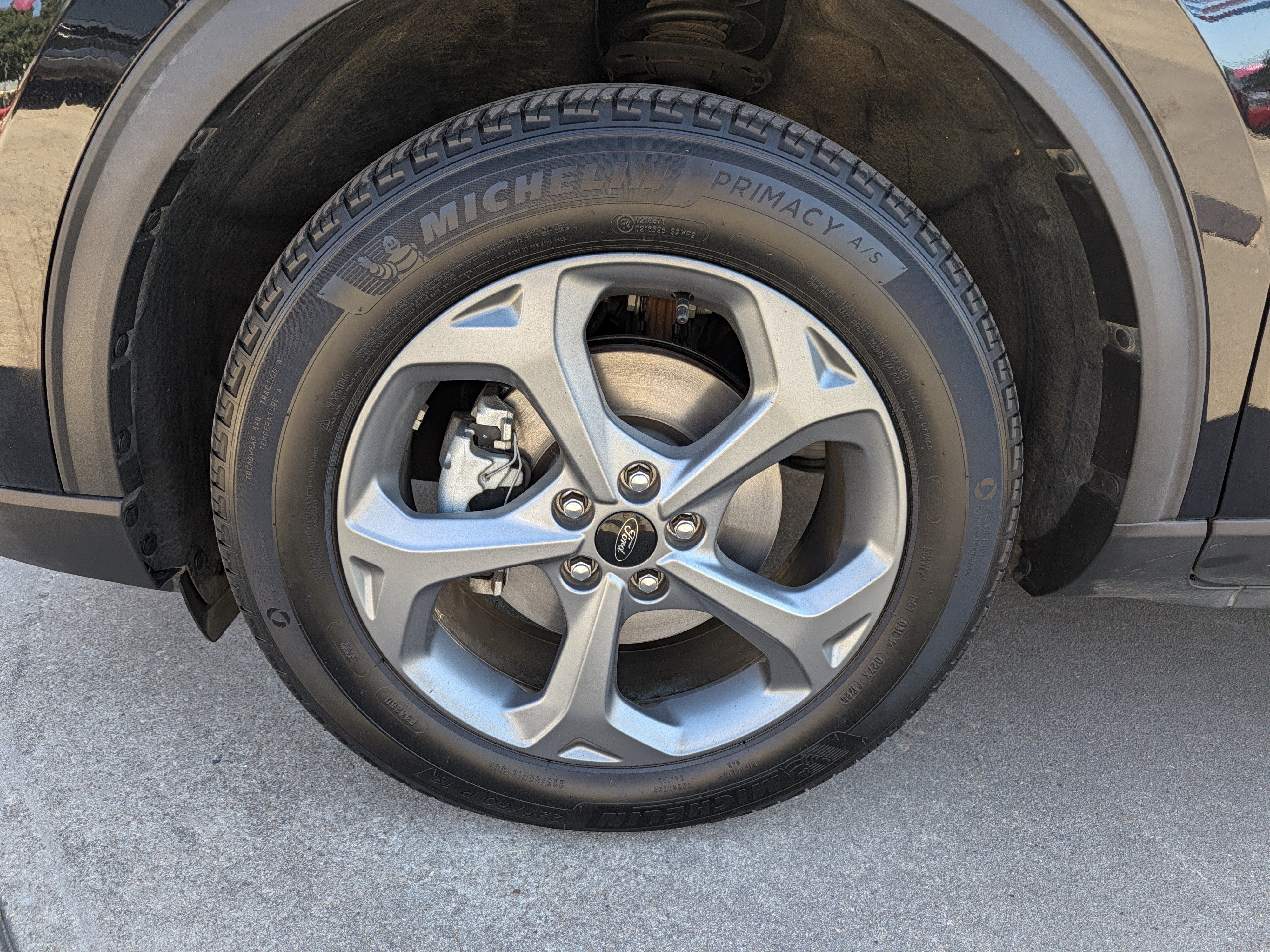 Certified 2025 Ford Escape ST-Line Select AWD/4WD image 9