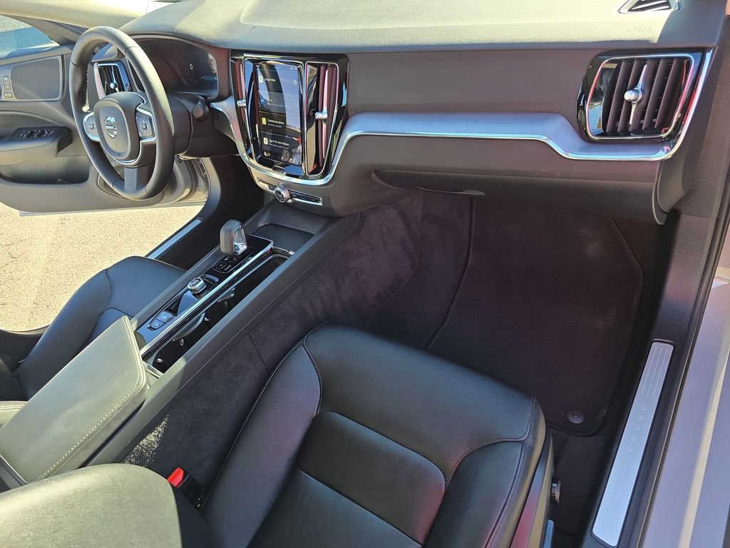 Certified 2024 Volvo S60 B5 Core image 13