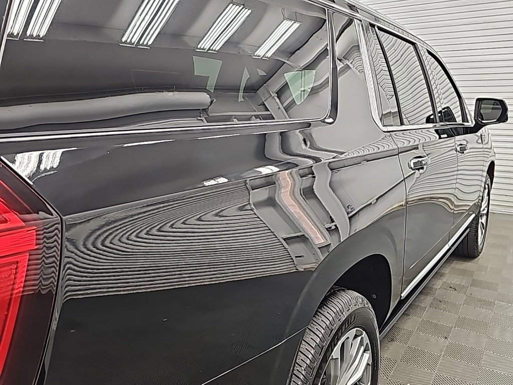 Used 2021 GMC Yukon XL Denali w/ Denali Premium Package image 9