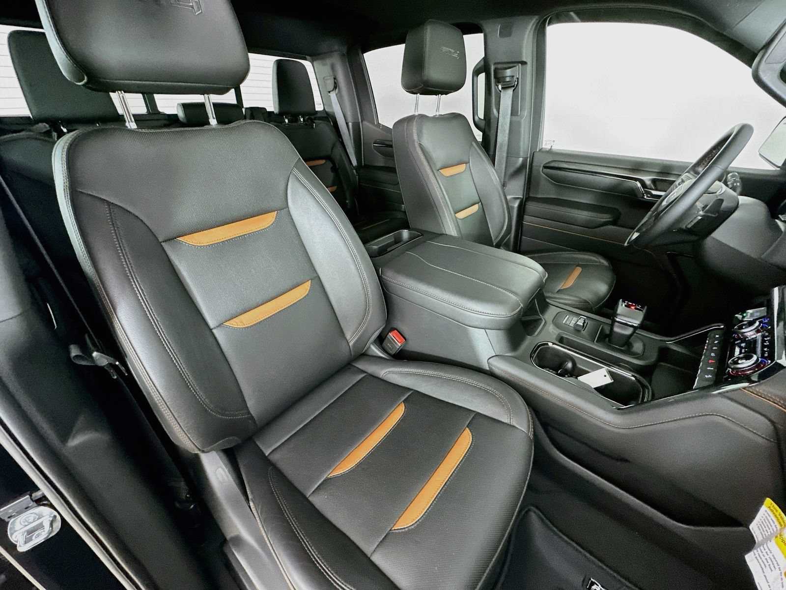 Used 2023 GMC Sierra 1500 AT4 w/ AT4 Premium Package AWD/4WD image 41