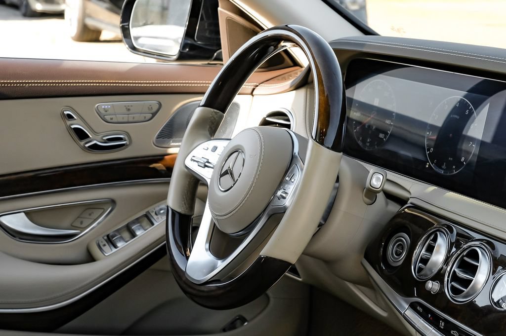 Used 2019 Mercedes-Benz S 560 Sedan image 11