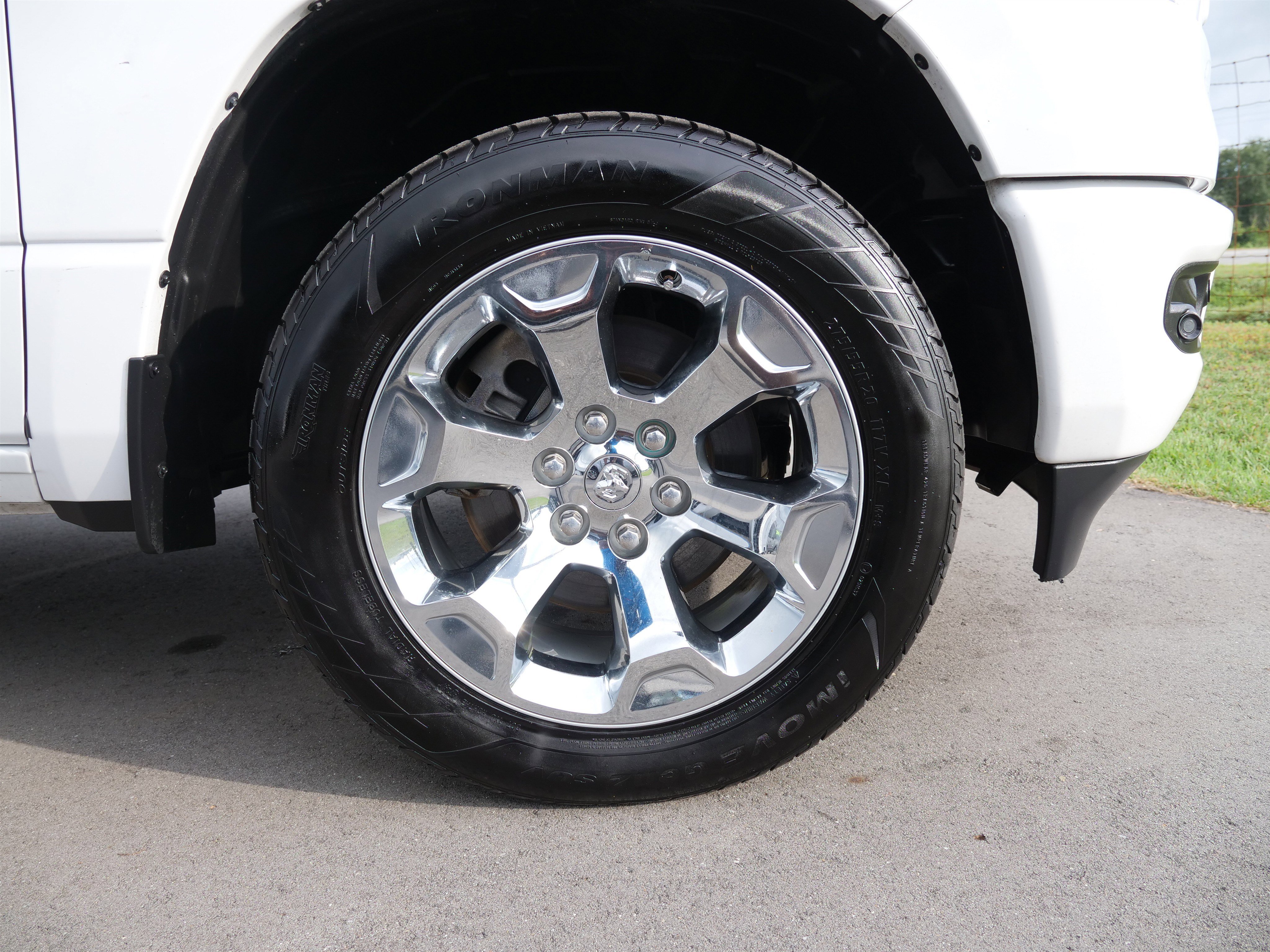 Used 2023 RAM 1500 Lone Star image 11