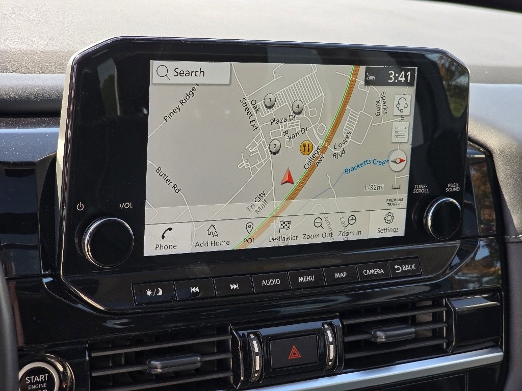 Used 2024 Nissan Pathfinder SL w/ SL Premium Package image 4