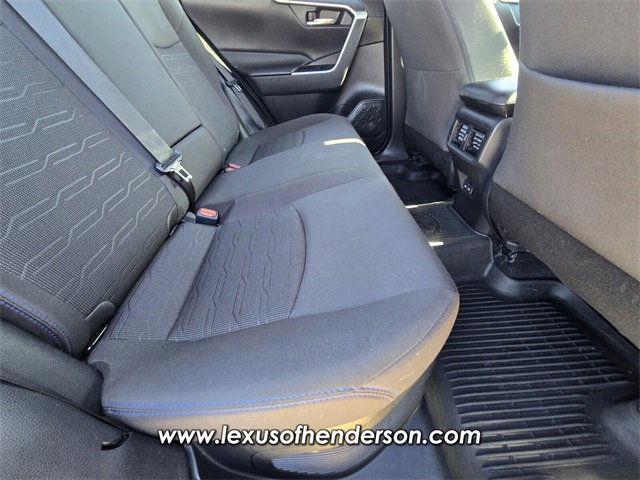 Used 2022 Toyota RAV4 SE w/ Convenience Package image 16