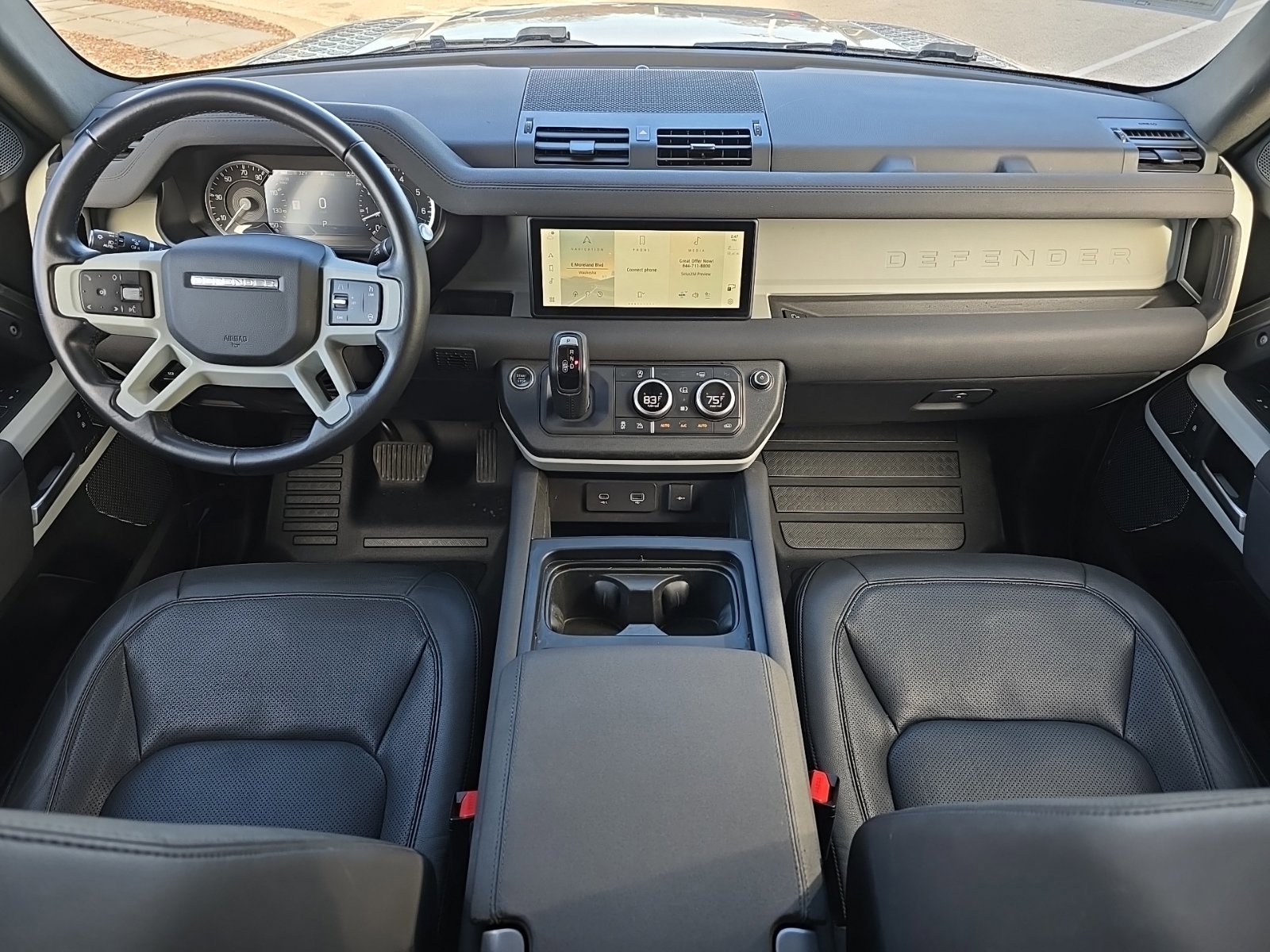 Used 2023 Land Rover Defender 110 SE image 9