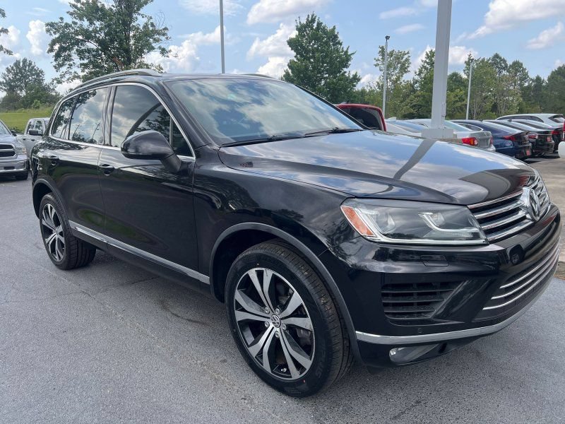 Used 2017 Volkswagen Touareg Wolfsburg Edition AWD/4WD image 1