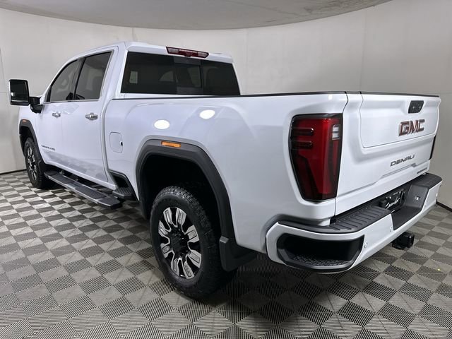 New 2026 GMC Sierra 3500 Denali w/ Denali Reserve Package AWD/4WD image 7