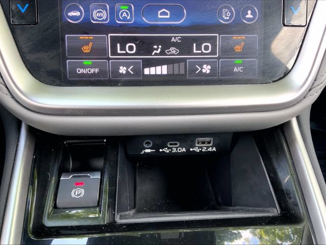 Used 2025 Subaru Outback Premium AWD/4WD image 35