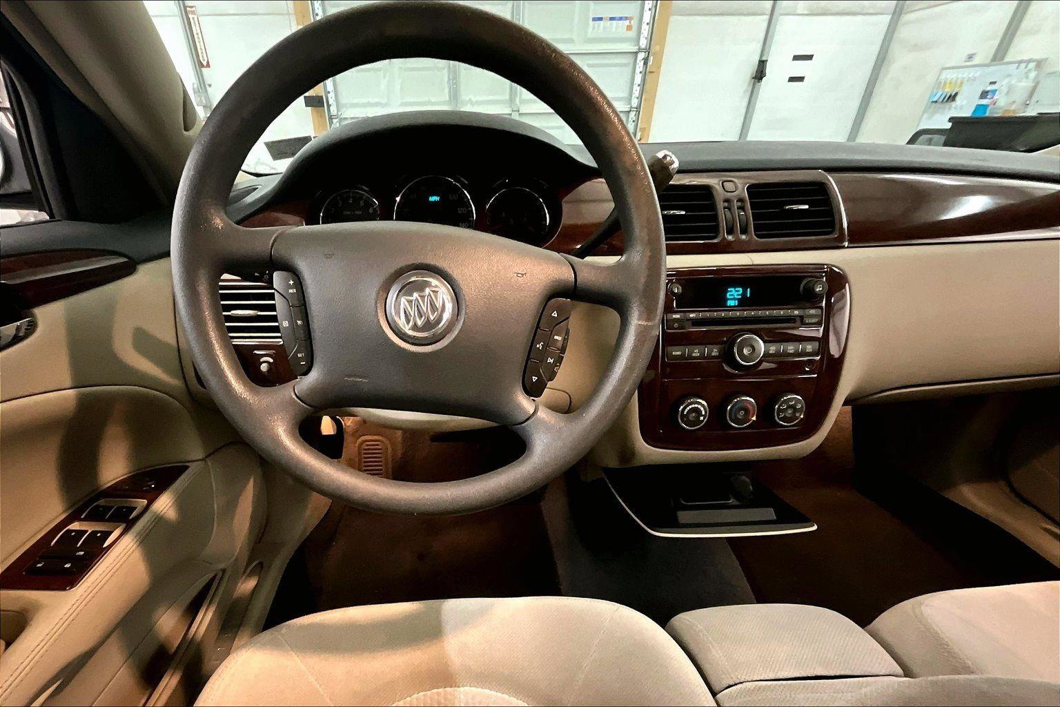 Used 2006 Buick Lucerne CX w/ Driver Confidence Package image 6