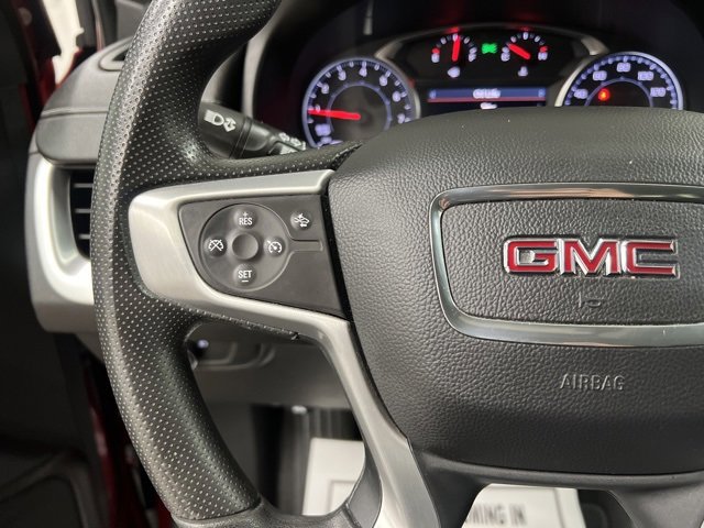 Used 2024 GMC Terrain SLE w/ Driver Convenience Package image 29