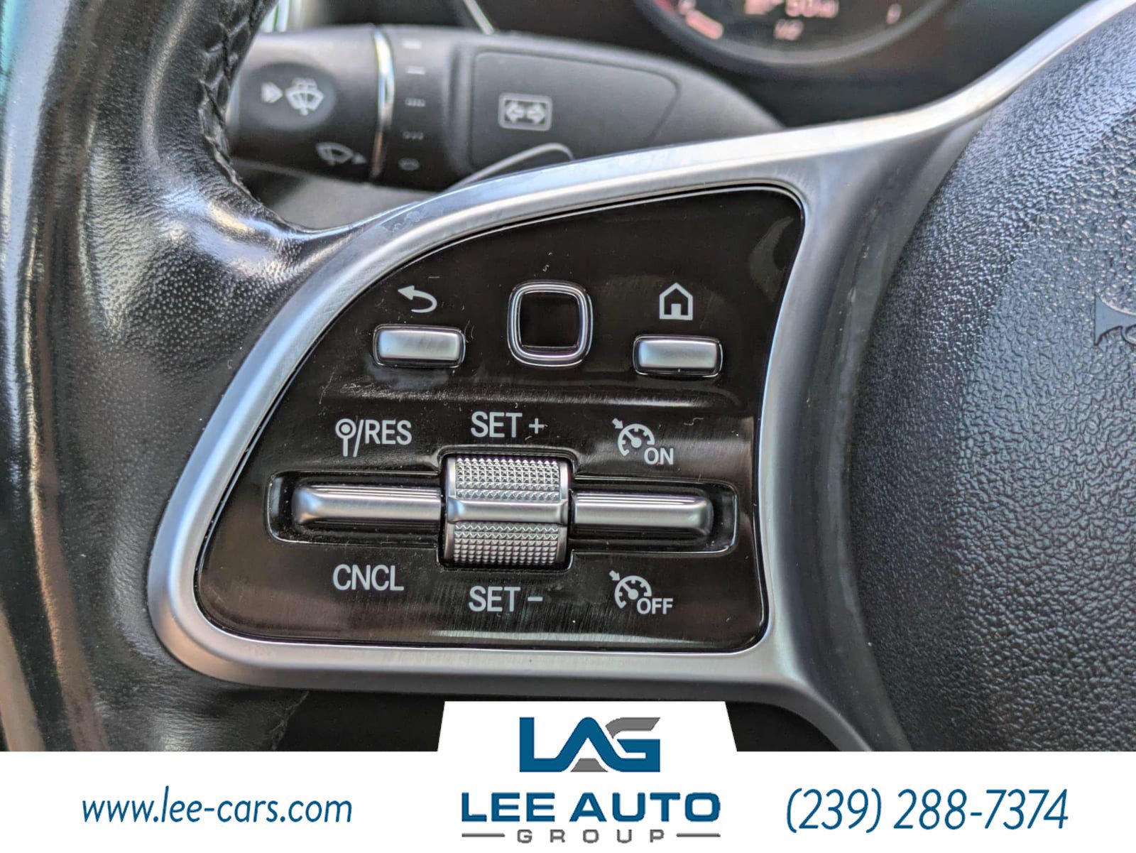 Used 2021 Mercedes-Benz C 300 Sedan w/ Premium Package image 23